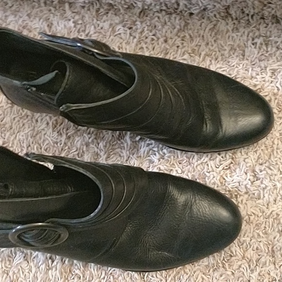 Born boots - Picture 2 of 5